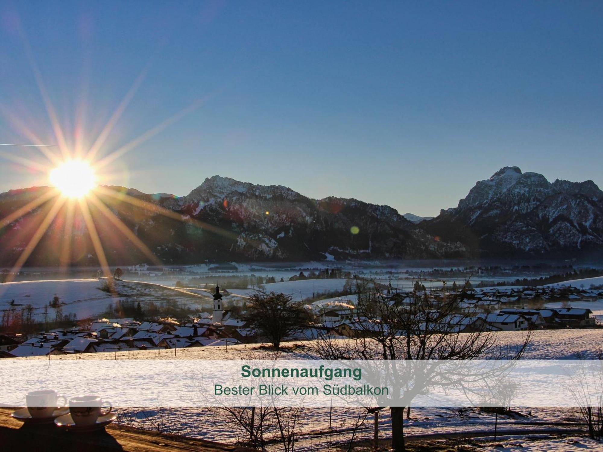 Chalet - Ferienwohnungen - Biohof Stoeger - Panoramasuedbalkon - Grandiose Aussicht Auf See, Berge Und Schloss Neuschwanstein Rieden Extérieur photo